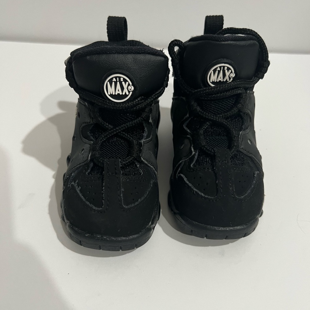 Toddler Nike Air Max 2, Size 5C